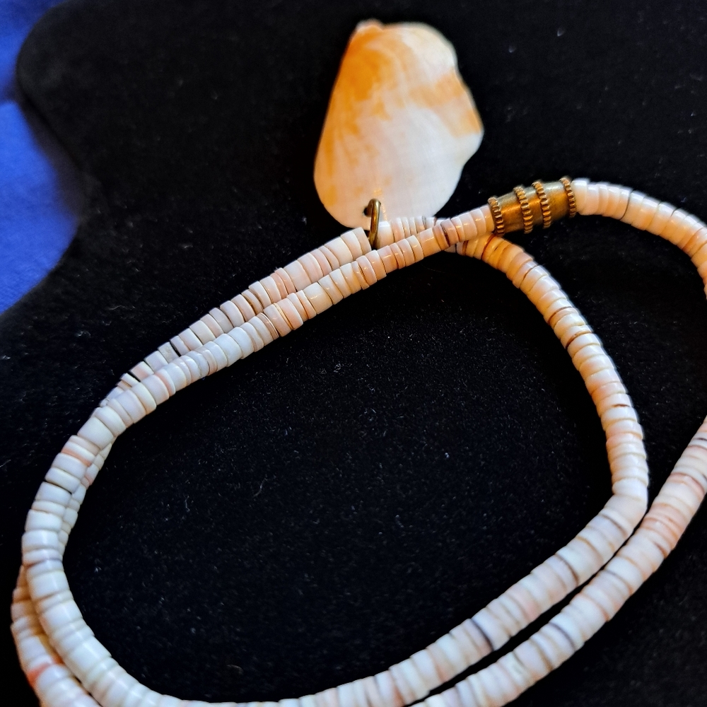 Shell Jewelry - Picture 2 of 5